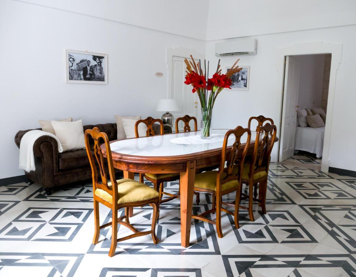 לוקורוטונדו Villa Aurelia Suites And Apartments מראה חיצוני תמונה
