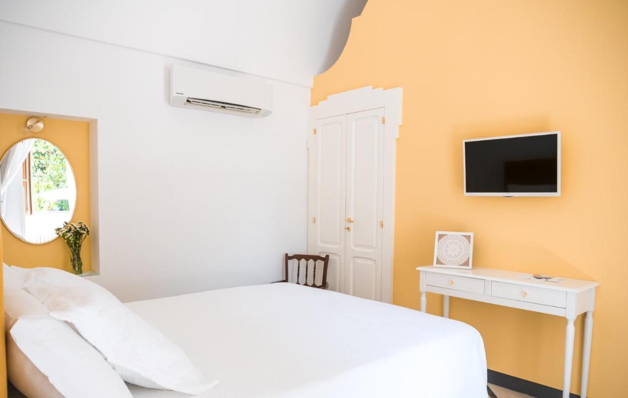 לוקורוטונדו Villa Aurelia Suites And Apartments מראה חיצוני תמונה