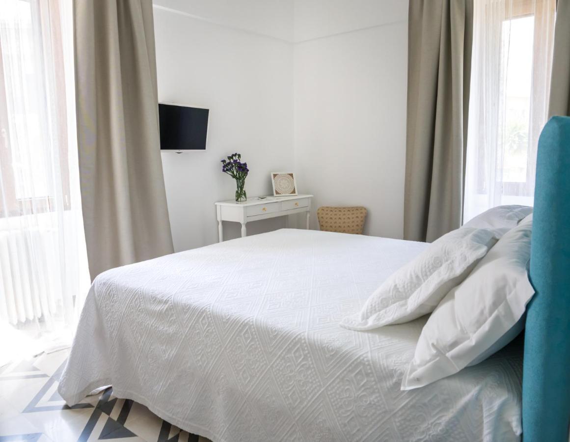 לוקורוטונדו Villa Aurelia Suites And Apartments מראה חיצוני תמונה
