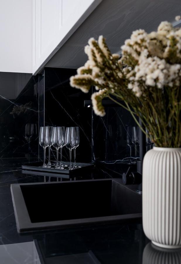 לוקורוטונדו Villa Aurelia Suites And Apartments מראה חיצוני תמונה