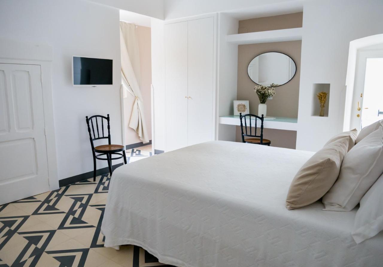 לוקורוטונדו Villa Aurelia Suites And Apartments מראה חיצוני תמונה