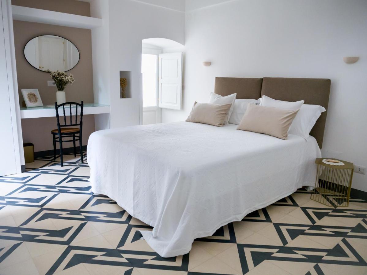 לוקורוטונדו Villa Aurelia Suites And Apartments מראה חיצוני תמונה