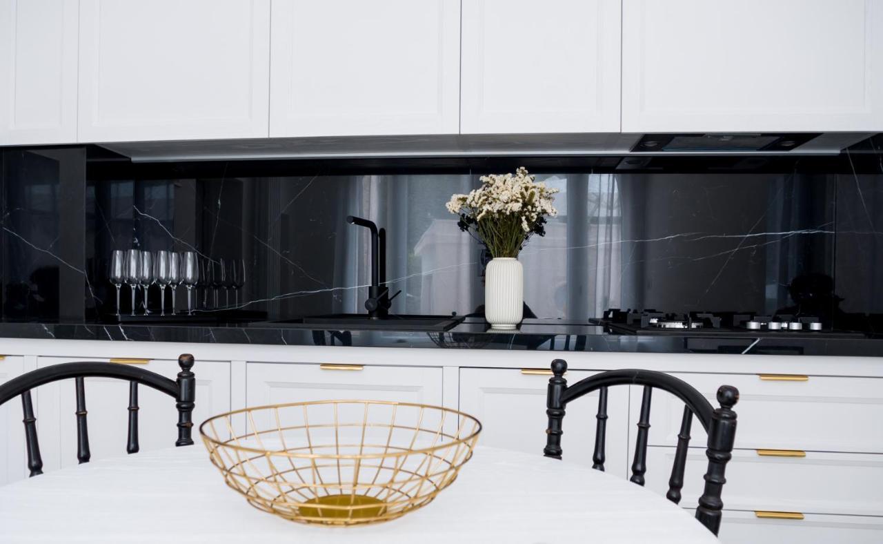 לוקורוטונדו Villa Aurelia Suites And Apartments מראה חיצוני תמונה